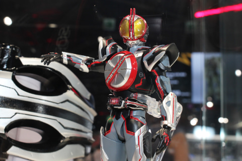 真骨彫製法仮面ライダーファイズ 個体差あり レビュー】S.H.Figuarts