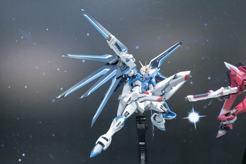 METAL ROBOT魂」による濃密ディテールで立体化された「ライジング