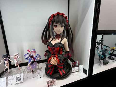 圧巻の1/1スケール胸像フィギュアが会場に展示！「デート・ア・ライブV