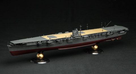 フジミ模型、旧日本海軍航空母艦「飛龍」＆「加賀」の1/350スケール