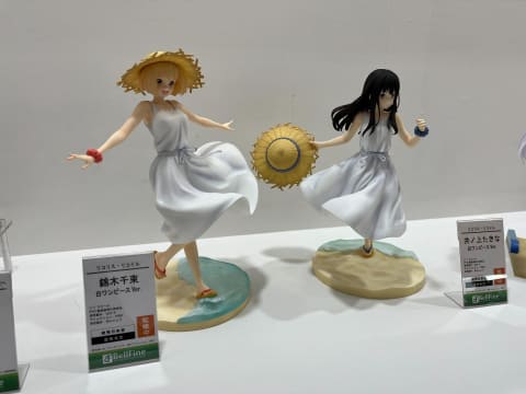 リコリス・リコイル」より白ワンピース姿の千束とたきなのフィギュアが