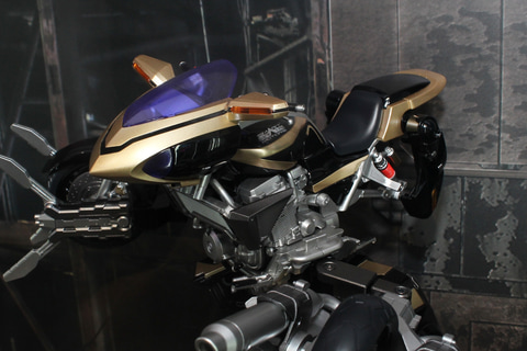 特別企画】「S.H.Figuarts サイドバッシャー」が予約受付中。ビークル