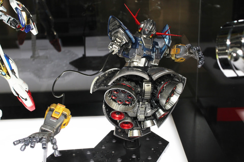 特別企画】「RG 1/144 ガンダムベース限定 ジオング ［スペシャル