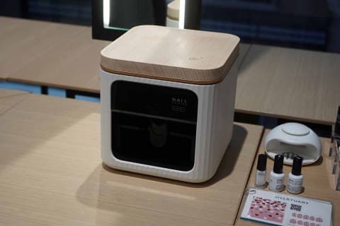 わずか15秒でネイルプリント。カシオ×コーセーのビューティーテック