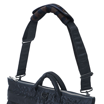 PORTER、オランダ「BYBORRE」とコラボ。ショルダーやアリスパック