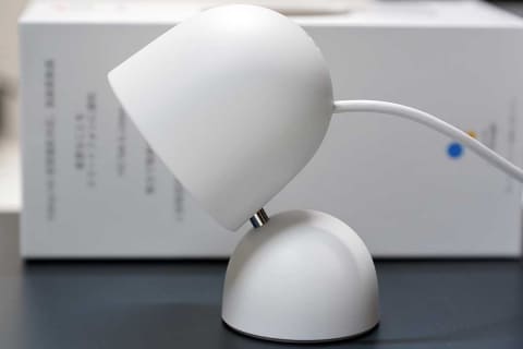 Google Nest Cam(屋内用)発売。据え置き型スマートカメラが1.2万円