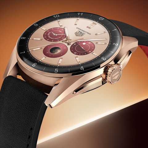 タグ・ホイヤー コネクテッド、ゴールドがアクセントの新モデル