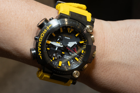 G-SHOCK“MR-G フロッグマン”に限定イエロー 77万円 - Impress Watch