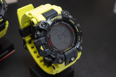 G-SHOCK、“コーションイエロー”をまとった「MASTER OF G」 - Impress Watch