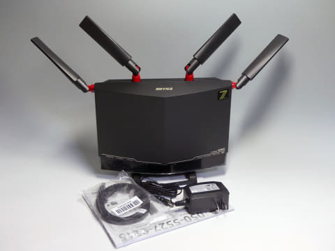 バッファロー「WXR9300BE6P」、過剰さを抑え、Wi-Fi 7なのにコンパクト