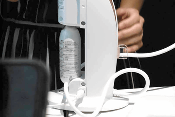 パナソニック、高濃度炭酸で肌を心地よく刺激する美顔器「炭酸イオン