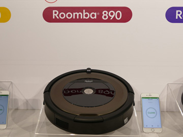 ルンバ全機種がWi-Fi対応に。求めやすい価格の「ルンバ890」「ルンバ