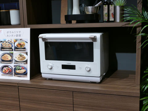象印、オーブンレンジ参入。レンジとグリルを組みあわせて調理時間を
