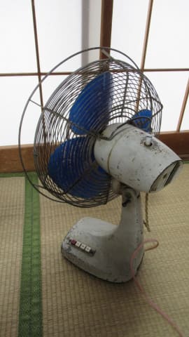思い出家電】昭和36年ごろのサンヨー扇風機 - 家電Watch
