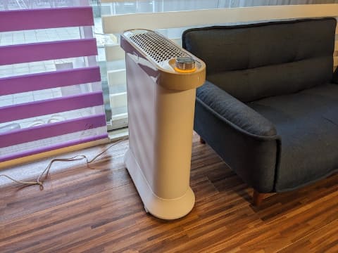 包まれるような暖かさ。デロンギの高級ヒーターは段違いに快適【家電