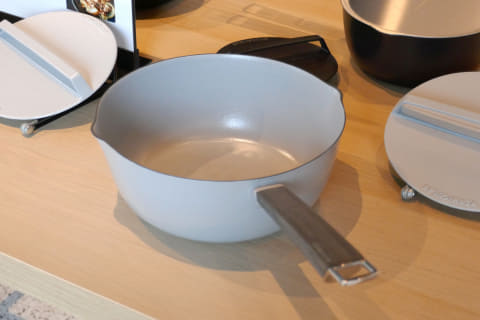 バーミキュラ雪平鍋は使い勝手が◎ だし不要の「焼き」味噌汁も - 家電