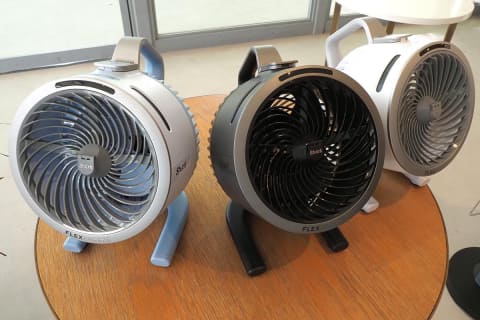 シャーク、スタンド外せる扇風機のパワフル版と小型モデル ミストで