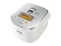 パナソニック、“おこげ”が作れる「大火力竈釜」採用のIH式炊飯器