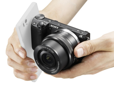 ソニー、NFCで簡単にWi-Fi接続できるカメラ「NEX-5T」 - ケータイ Watch