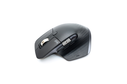 操作性が格段にアップしたハイエンド多機能マウス「ロジクール MX