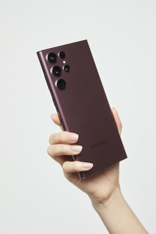 サムスン、「Galaxy S22」シリーズを発表――Sペン対応の「Ultra」も