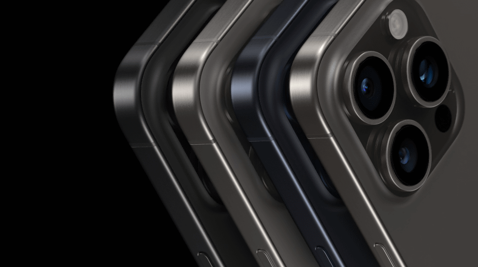 アップルから「iPhone 15 Pro」、チタン素材や新「アクションボタン