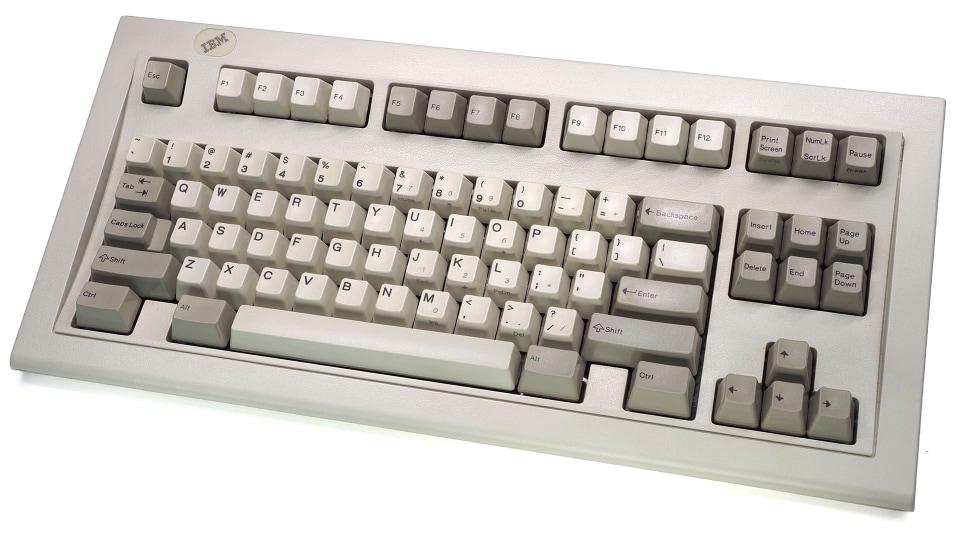 うるさい！ 重い！ だがそれがいい!! Unicomp「Mini M」で味わう快楽