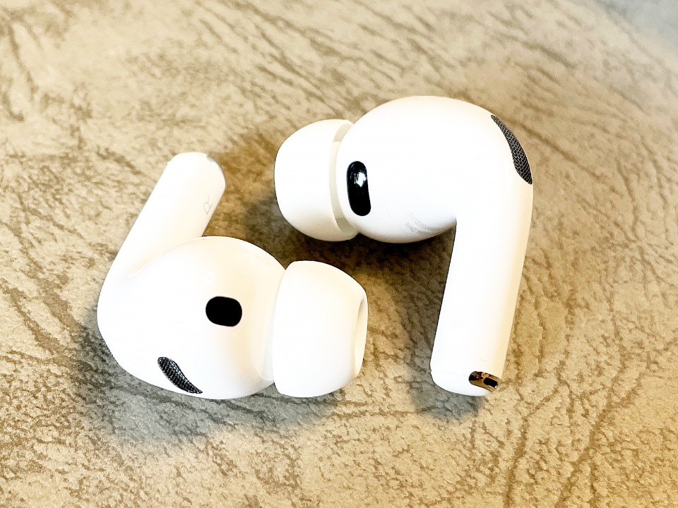 充実の進化を遂げた「AirPods Pro 3」に大満足 - ケータイ Watch