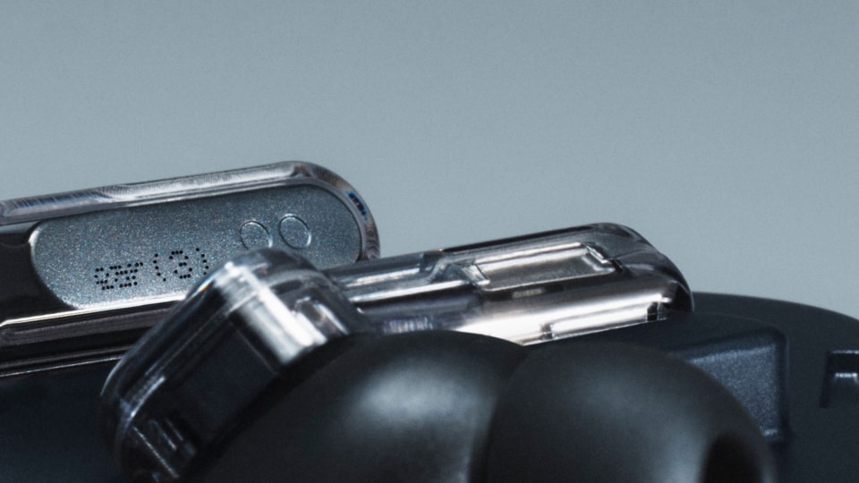 Nothing、新型ワイヤレスイヤホン「Ear (3)」18日21時発表 - ケータイ