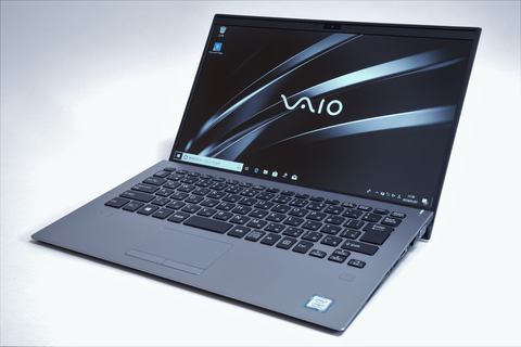Hothotレビュー】狭額縁化で13.3型筐体に14型液晶を搭載した「VAIO