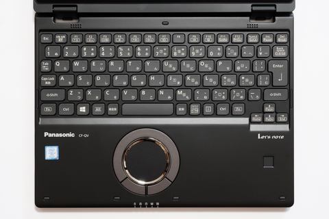 Hothotレビュー】職人的作り込みが光る12型2in1「レッツノート QV8