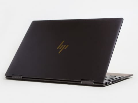 西川和久の不定期コラム】木の素材を活かしたRyzen搭載2in1「HP ENVY