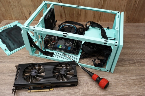 特集】必見！コンパクトなゲーミングPCの作り方。小さくてもRTX 3060が