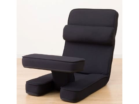 ニトリ、テーブル付きゲーミング座椅子に大きめ座面を採用した「ワイド