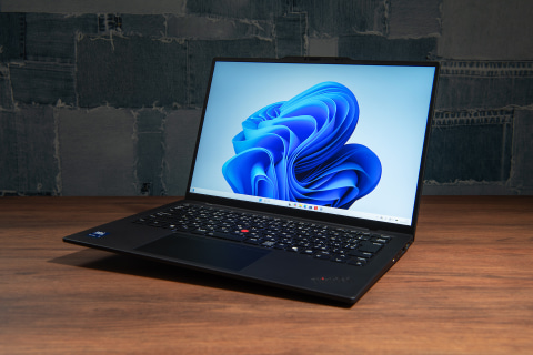 あこがれのモバイルノート「ThinkPad X1 Carbon」が減量して986gに