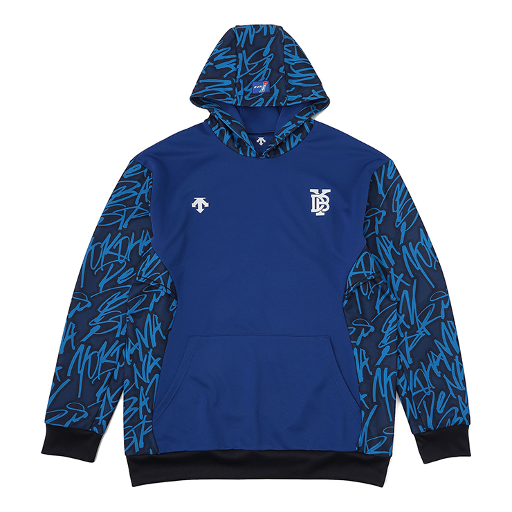 新デザインのオーセンティックチームウェアやトレーニングキャップなど