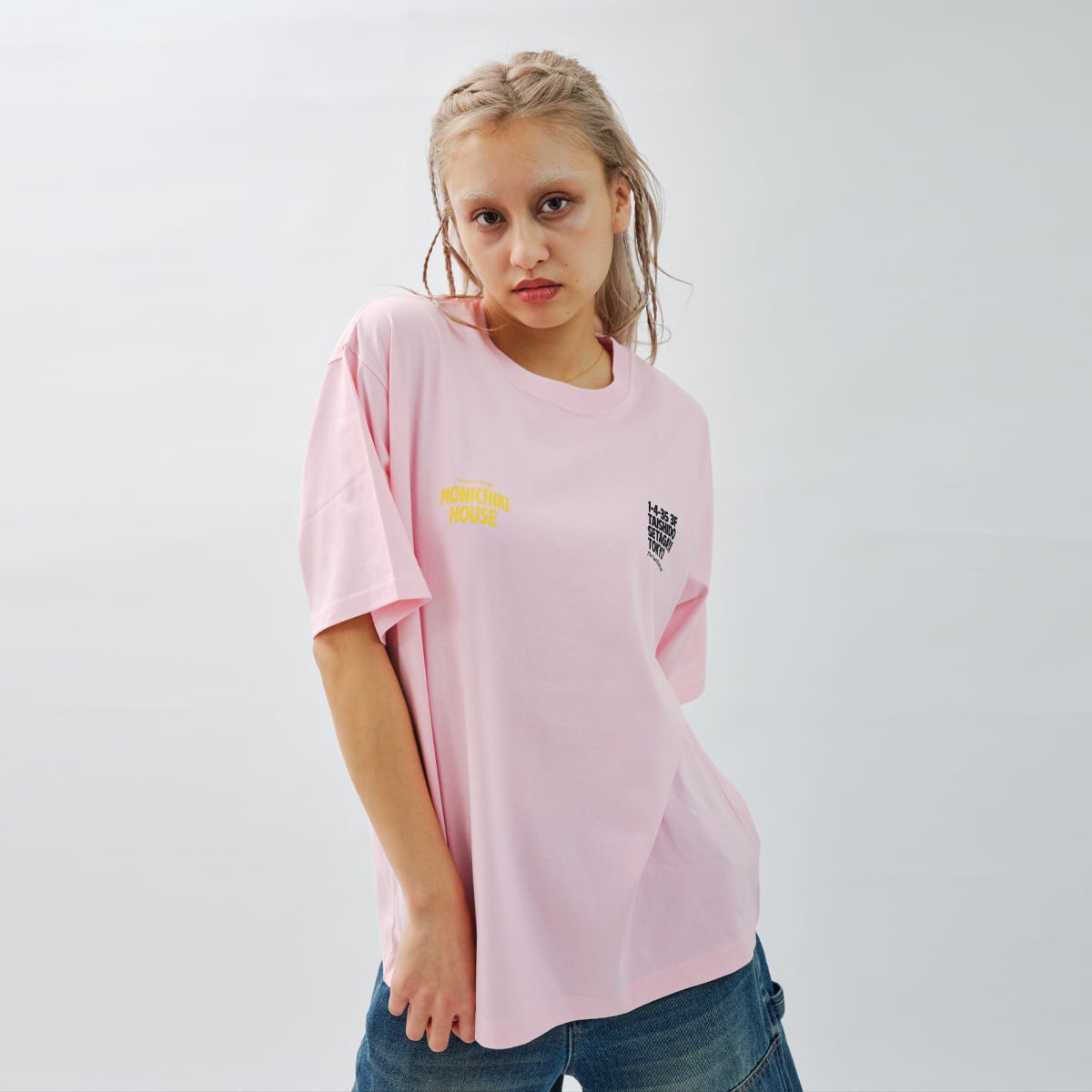 atmos pink x MONICHIKI HOUSE Address T-Shirt PINK（アトモス ピンク