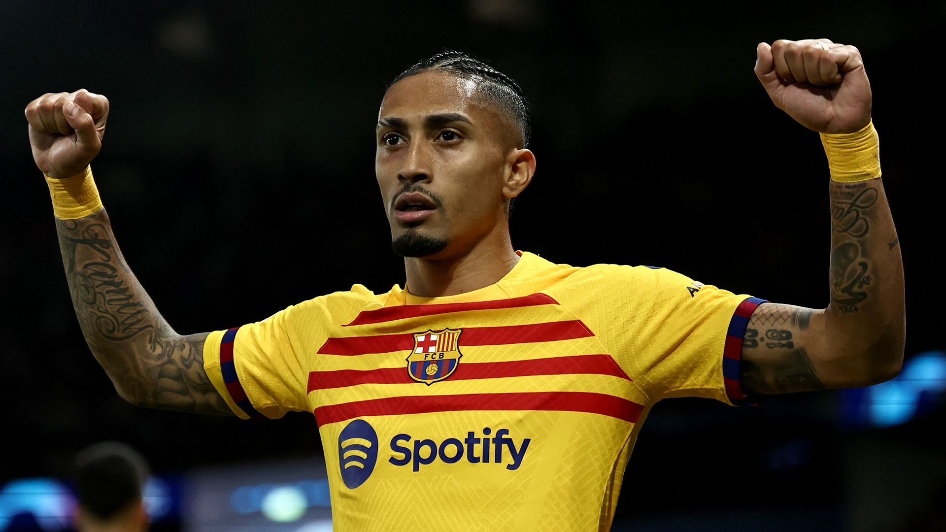 ラフィーニャが2ゴール！采配的中のバルセロナが敵地でPSGに逆転勝ち