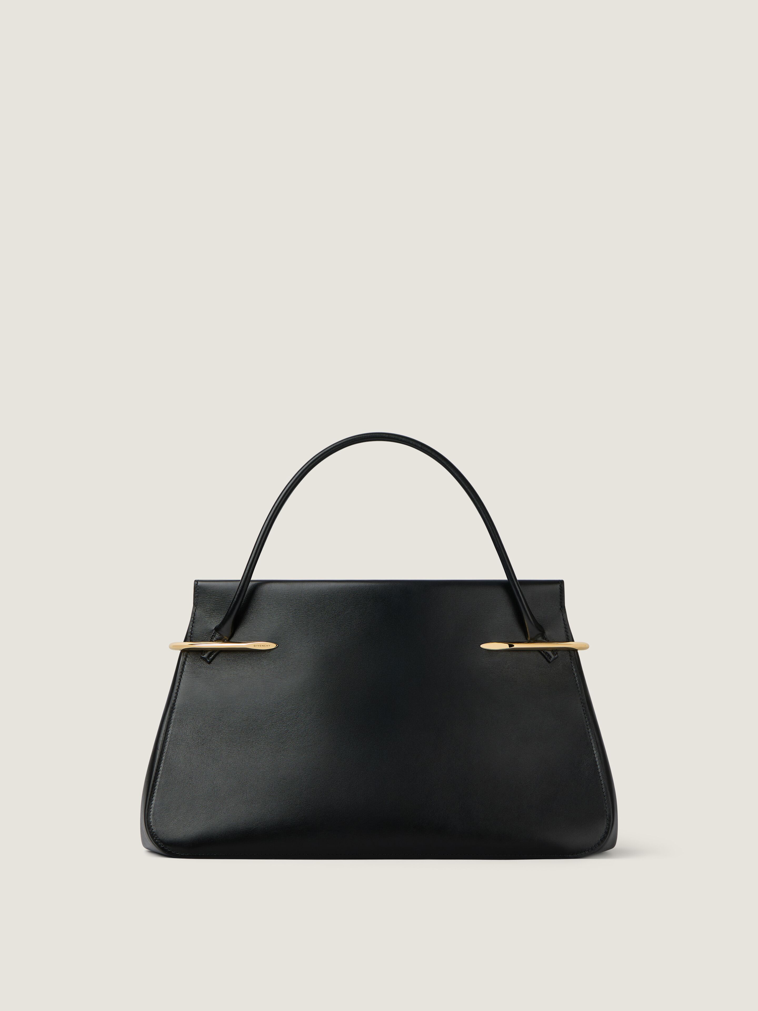 Large Pinch bag in leather - black in - black - BB5157B2CN-001