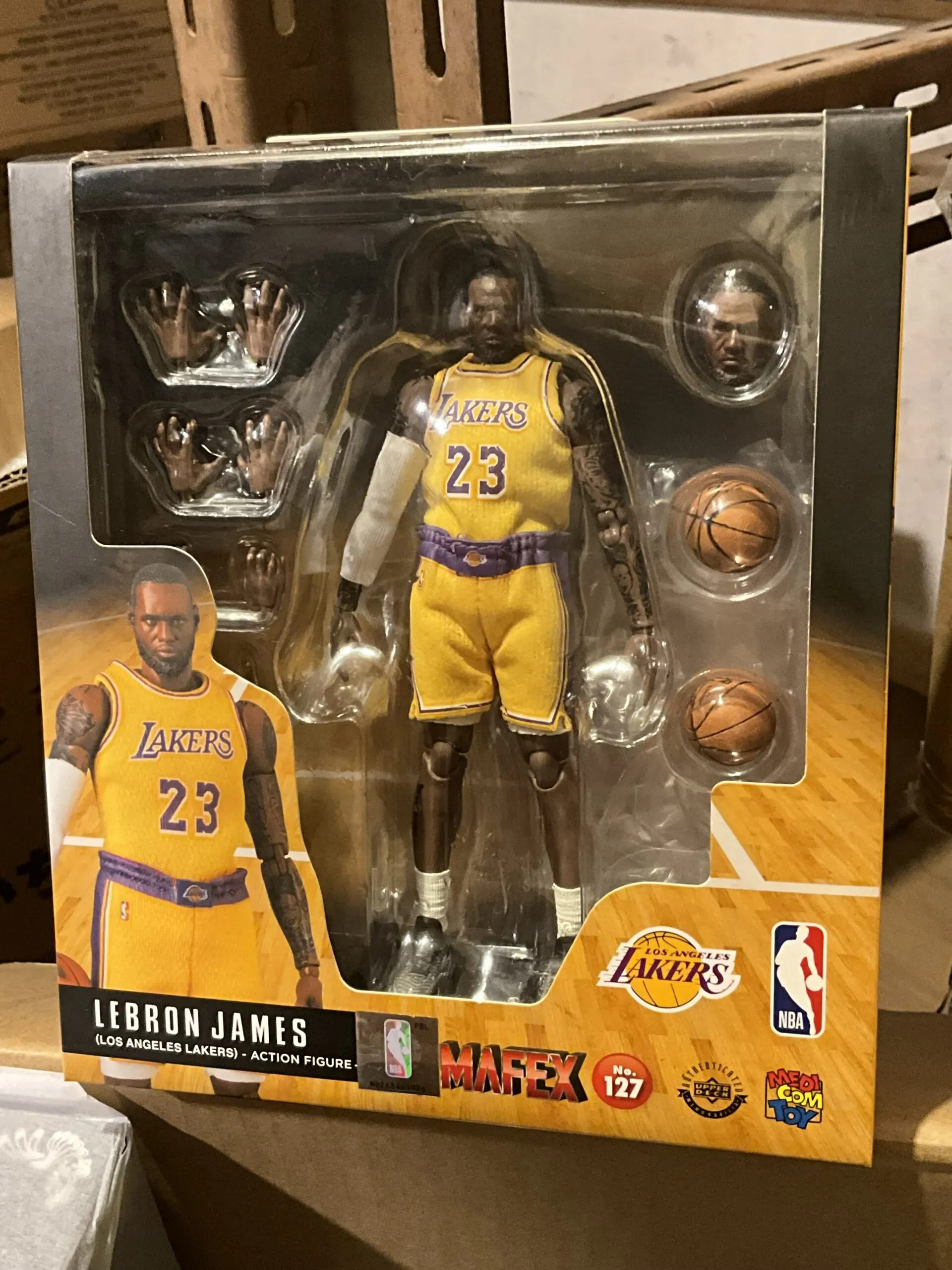 Medicom Toy MAFEX No.127 LeBron James 勒邦占士- 福利模型Fook Le Model