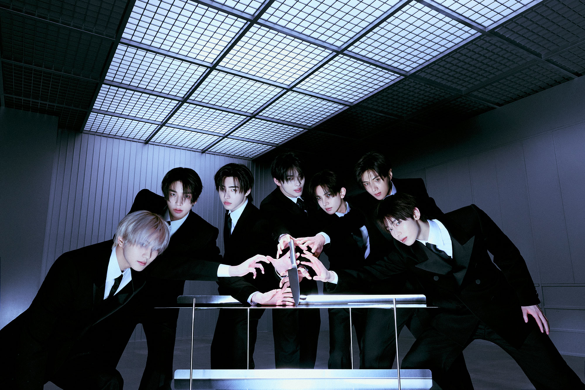 ec board ENHYPEN STORE