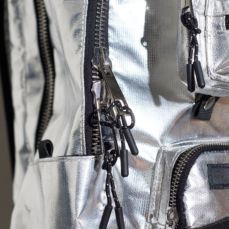 PREMIUM会員限定】バックパック(Limited Silver) - ZUTOMAYO MART