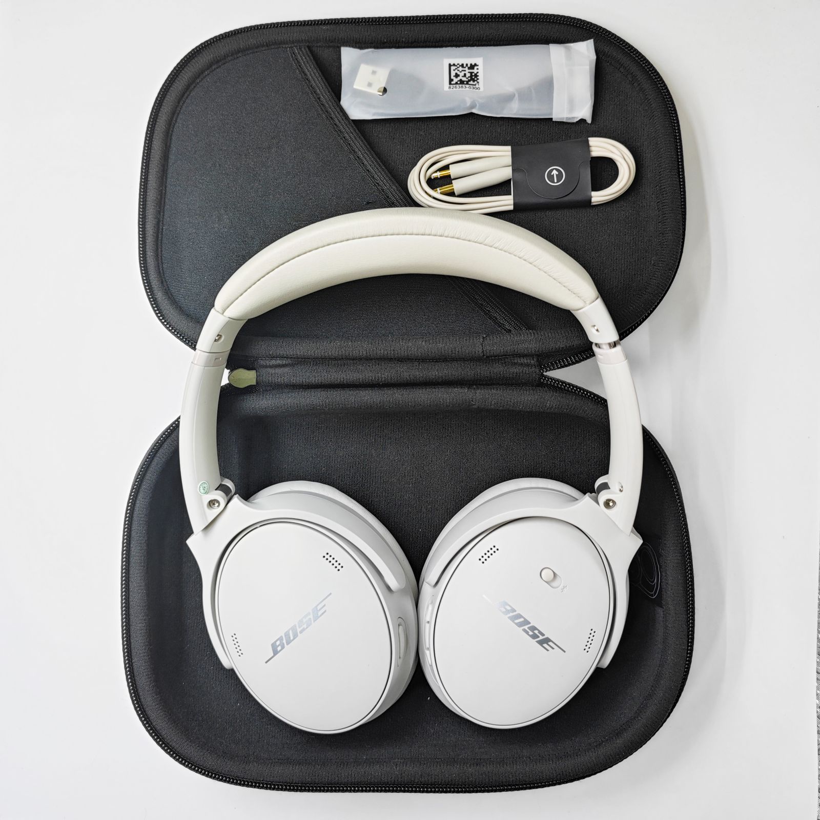 BOSE ヘッドホン ホワイト Amazon.com: Bose QuietComfort Headphones