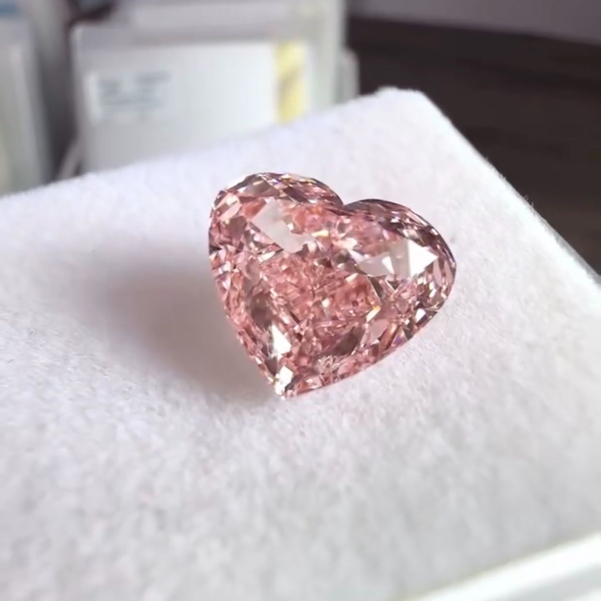 6.01ct VS1 Fancy Vivid Pink ラボグロウンダイヤモンド ルース