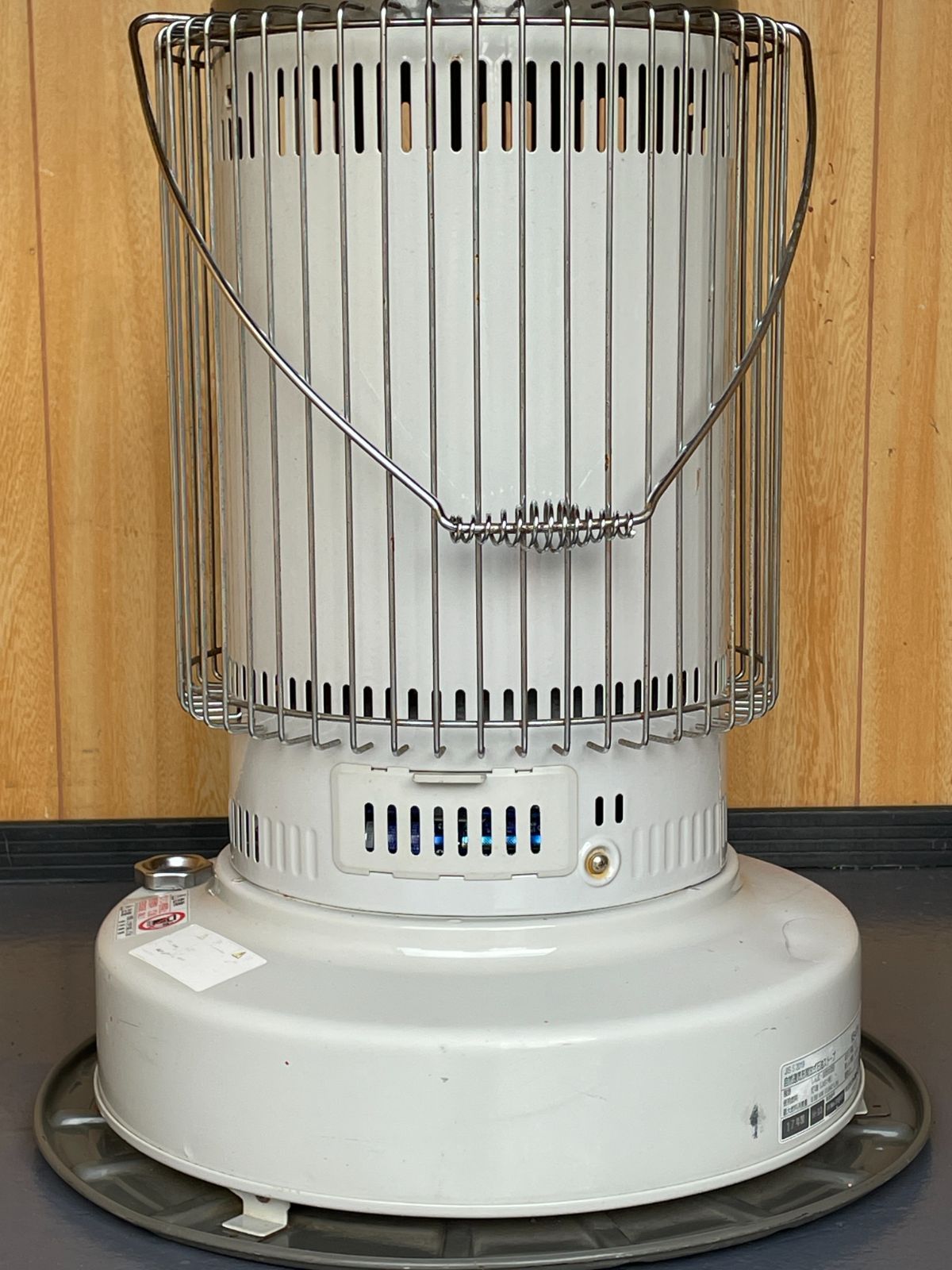 ストーブ キャンプ 対流型 トヨトミ 暖房 石油ストーブ 焼き芋 送料