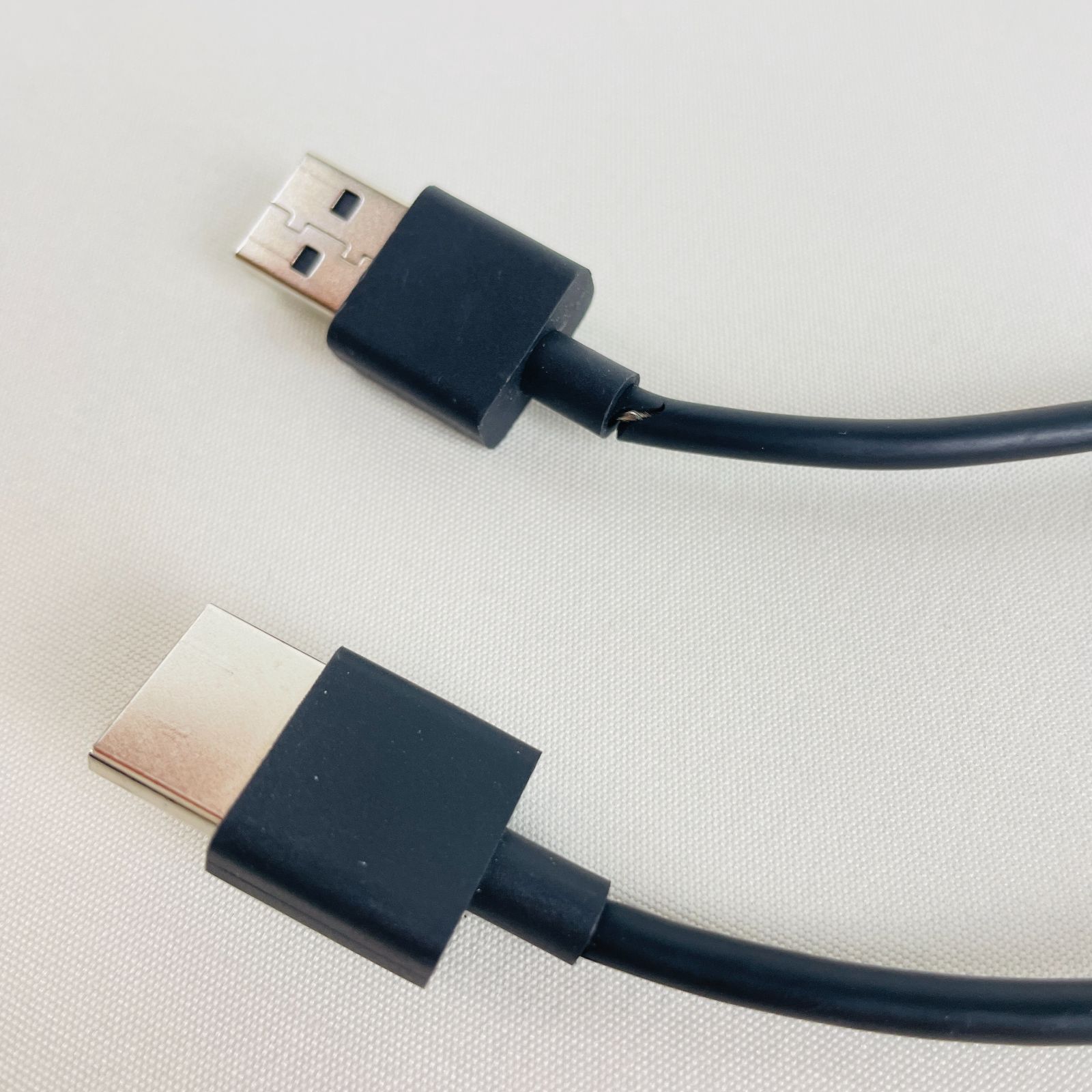 マイクロソフト 4K ワイヤレス ディスプレイ アダプター UTH-00036