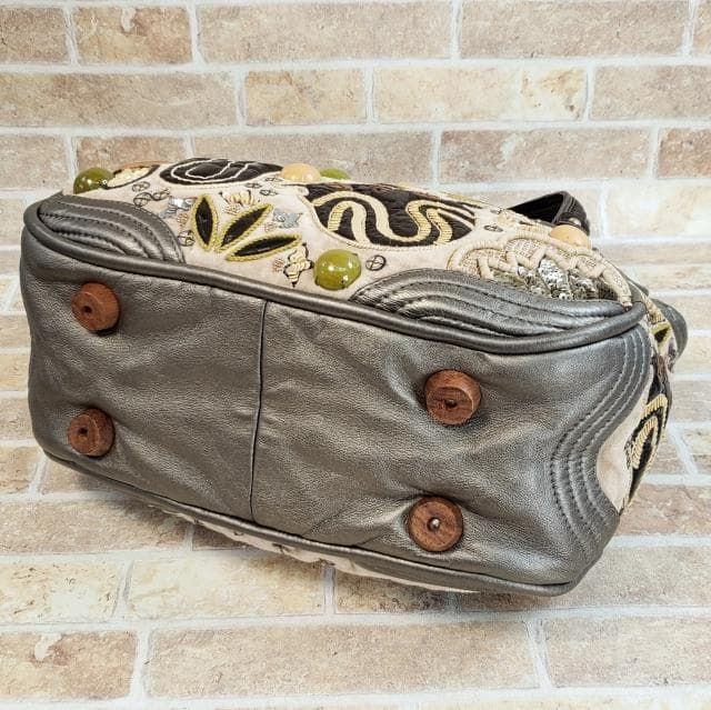 ジャマンピエッシュ ☆ ビーズ フラワー 刺繍 レザーコンビ トート