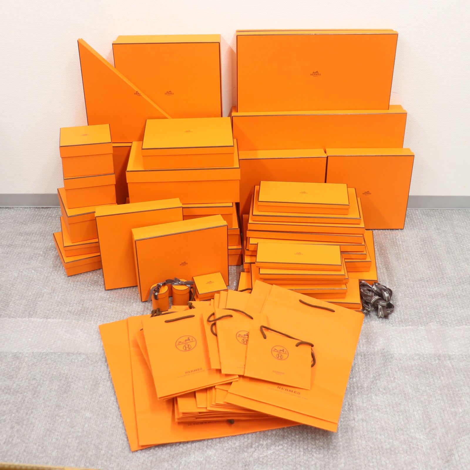 エルメスHERMES オレンジボックス21個&ショッパー13枚&リボン4個セット