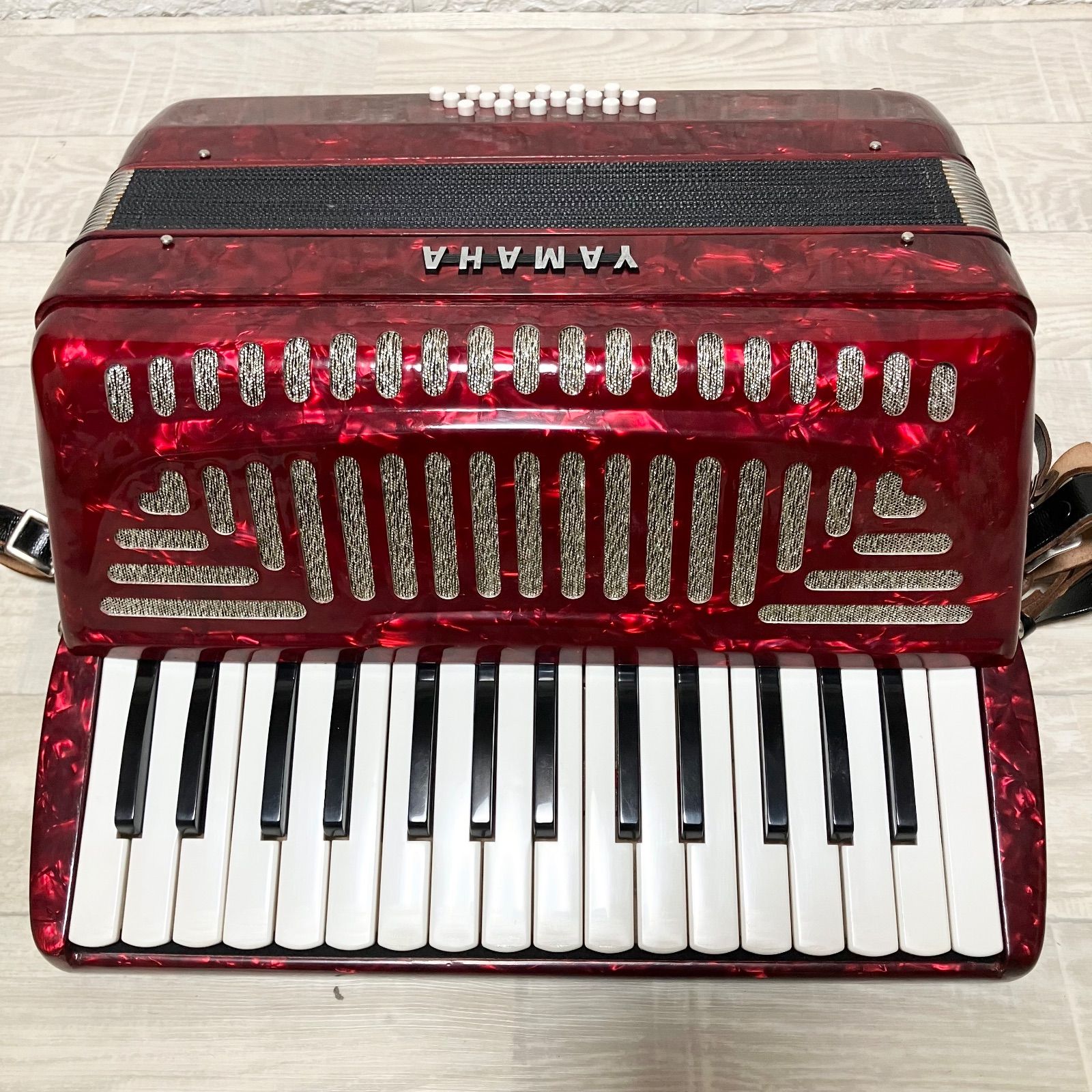 ヤマハアコーディオン YA-18 30鍵 8905 赤 YAMAHA ヤマハ