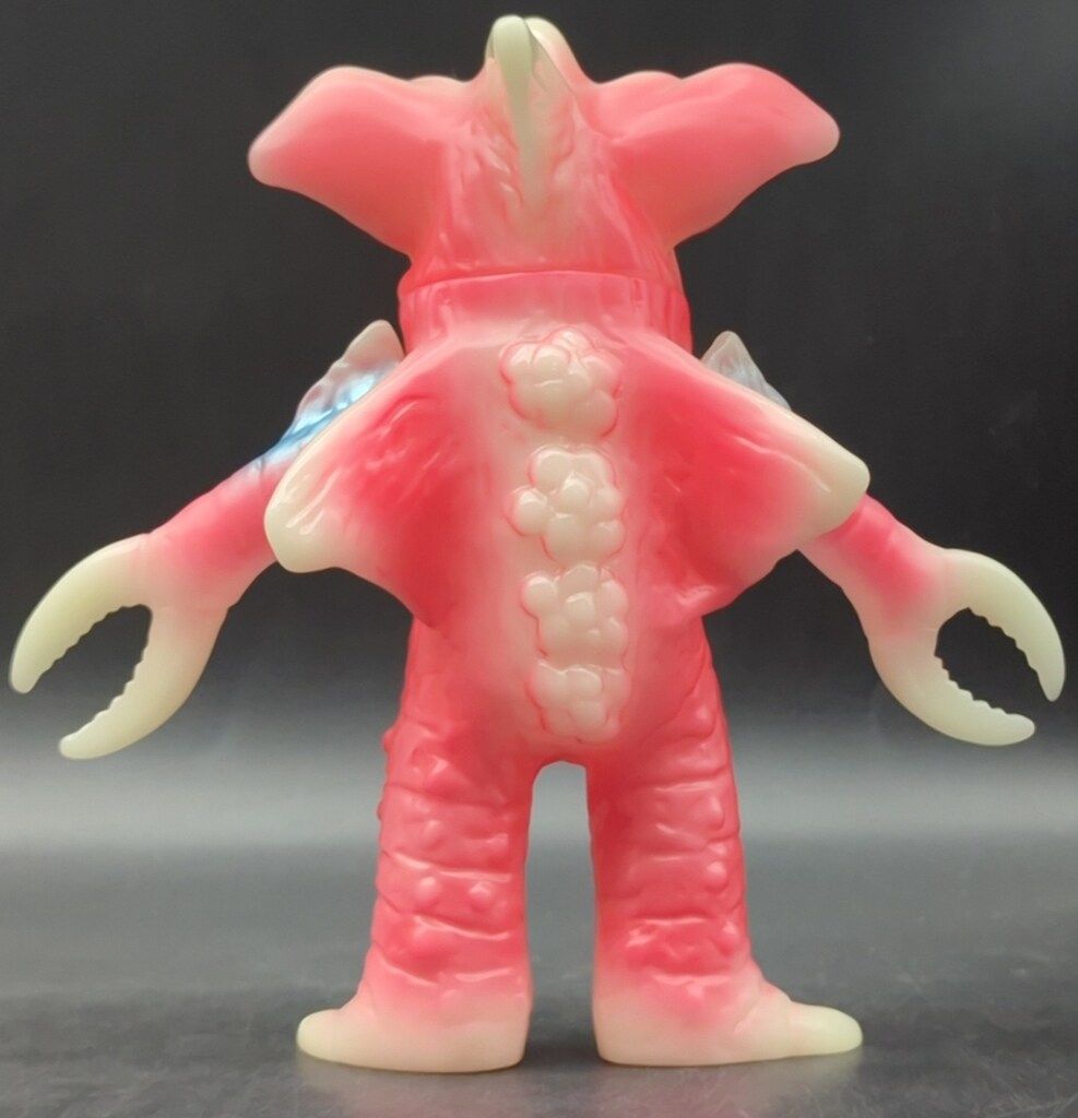 マルサン 電撃シリーズ ユニタング 蓄光 墓場の画廊限定 P-37 - メルカリ